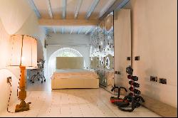 Ref. 3829 Marvelous apartment with garden in pool in the center of Florence