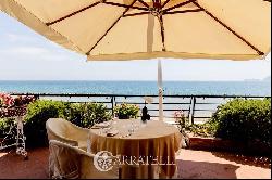 Ref.8922  Seafront hotel with private beach in Formia