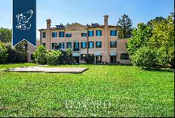 Prestigious period estate of great architectural charm in the middle of Treviso