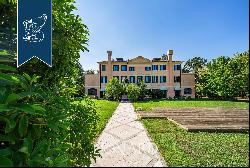 Prestigious period estate of great architectural charm in the middle of Treviso