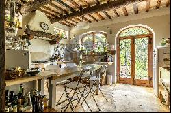 Ref. 6078 Beautiful farmhouse for sale in Montepulciano