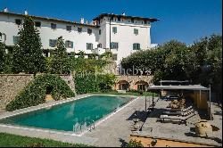 Majestic historical villa in the heart of Tuscany