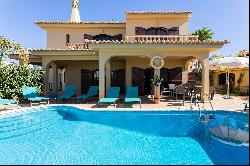 Detached house, 4 bedrooms, for Sale