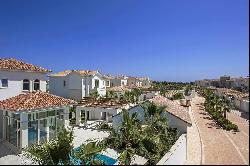 Gorgeous Villa on the Mediterranean Seafront