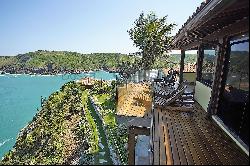 House with panoramic views of the Ferradura beach