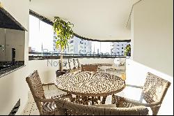 Spacious apartment with gourmet balcony