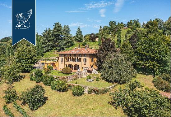 Prestigious estate for sale in an exclusive panoramic setting on Brgamo's hills