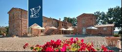 Villas For Sale in Italy - Luxury Homes in Italy