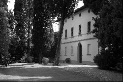Winery with Historic Villa in San Miniato, Pisa