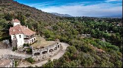 MANDL CASTLE, a home full of history and art de vivre.