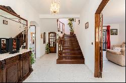 Detached house, 5 bedrooms, for Sale