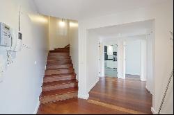 Flat, 5 bedrooms, for Sale