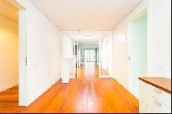 Flat, 5 bedrooms, for Sale