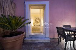 Renovated townhouse in Noto