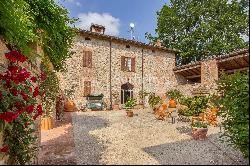 Ancient charming property on the hills of Piacenza