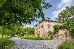 Ancient charming property on the hills of Piacenza