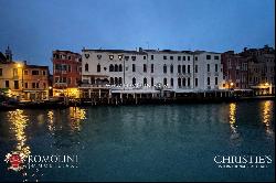 LUXURY APARTMENT FOR SALE GRAND CANAL VENICE