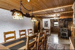 Chalet "A Noi" in the centre of Villars with large flat lawn