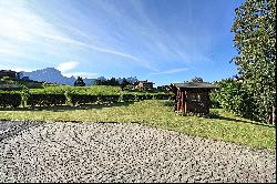 Chalet "A Noi" in the centre of Villars with large flat lawn