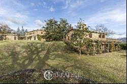 Ref. 8031 Farm with hunting reserve in Siena