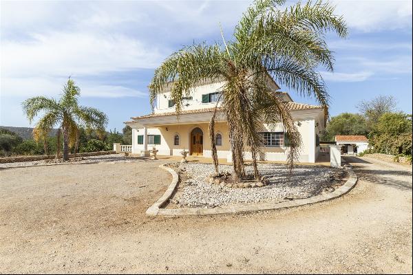 Detached house, 6 bedrooms, for Sale