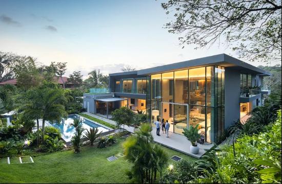 Exceptional Contemporary Estate Overlooking Panama City’s Rainforest In Clayton