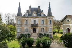 EMPIRE CHATEAU WITH OUTBUILDINGS 45 MINUTES FROM BIARRITZ