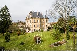 EMPIRE CHATEAU WITH OUTBUILDINGS 45 MINUTES FROM BIARRITZ