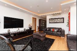 Flat, 3 bedrooms, for Sale