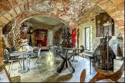 Ref. 6152 Ancient Farmhouse in Torrita di Siena, Tuscany.