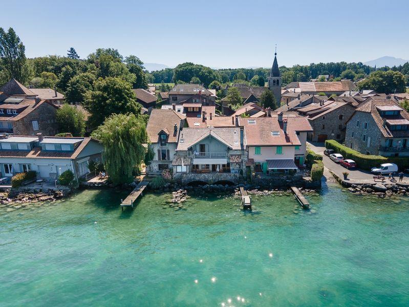 Nernier lake front villa Geneva