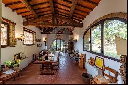 Ref. 6510 Winery with farmhouse and wine cellar in Greve in Chianti