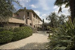 Luxury Boutique Hotel on the hills around Lucca