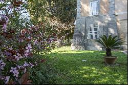 Romantic villa on the hills between Pisa and Lucca