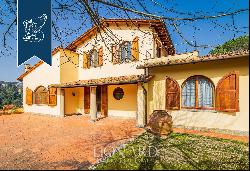 Prestigious estate surroundedby an extraordinary hilly landscape in the Florentine Chianti