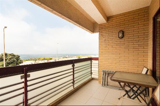 Flat, 3 bedrooms, for Sale