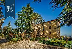 Luxury hotel with pool for sale in Montepulciano