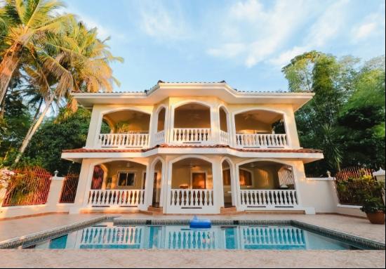 Luxury Beachfront Property In Bocas Del Toro: A Unique Investment Opportunity In Paradise