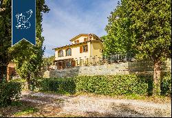 Stunning and finely-renovated estate with a panoramic view of Lake Trasimeno