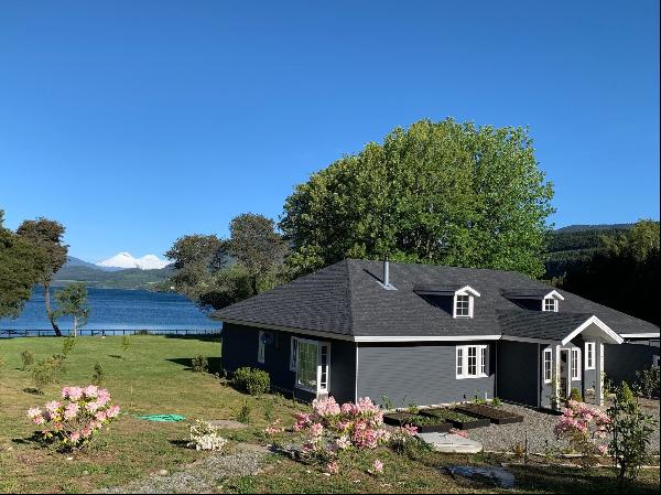 Lakefront house in Riñihue Lake