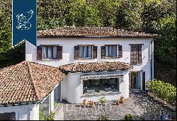 Charming estate wth lovely views of the lake on the border with Switzerland