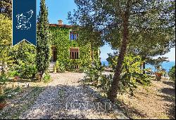 Stunning historical villa with wonderful views of Liguria's crystal-blue waters