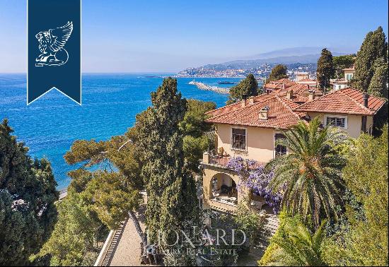 Stunning historical villa with wonderful views of Liguria's crystal-blue waters