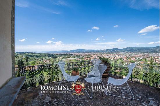 APARTMENTS WITH PANORAMIC VIEWS FOR SALE ON THE HILLS OF FLORENCE