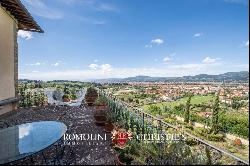 APARTMENTS WITH PANORAMIC VIEWS FOR SALE ON THE HILLS OF FLORENCE