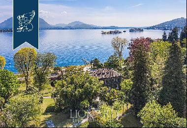 Wonderful property with outbuiding and annexes in th charming context of Lake Maggiore