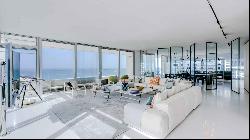 Beachfront Exquisite Architectural Apartment