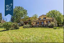 Prestigious farmstead with 50 hectares of cultivated grounds in Arezzo's stunning countrys