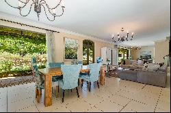 Timeless and Tranquil Design in Exclusive Estate of Stellenbosch