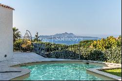 Cozy villa just a few steps away from the center of Baja Sardinia